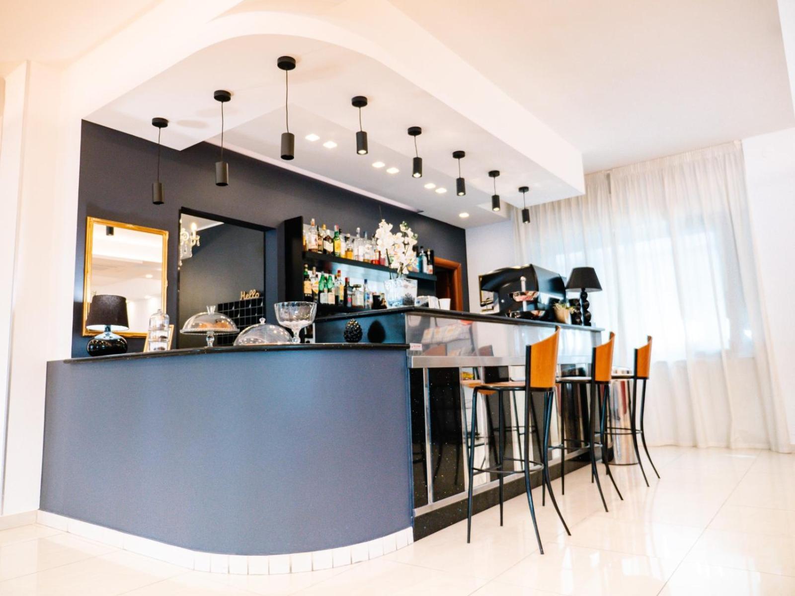 Hotel Antagos มอนเตซิลวาโน ภายนอก รูปภาพ