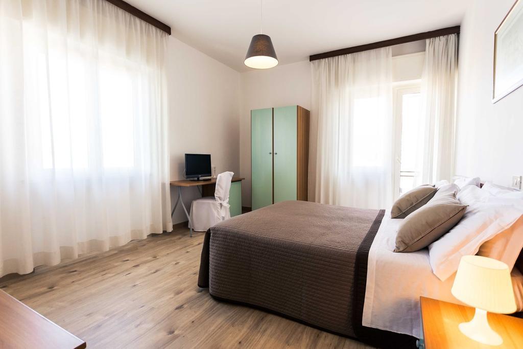 Hotel Antagos มอนเตซิลวาโน ภายนอก รูปภาพ